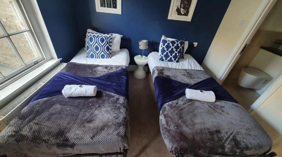 Stunning Hepburn Suite! Bath Bagian luar foto